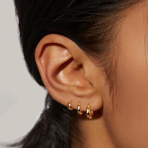 Chunky Small Gold Hoop Earrings Set for Women, Dainty 14K Gold Plated Huggie - Picture 2 of 7